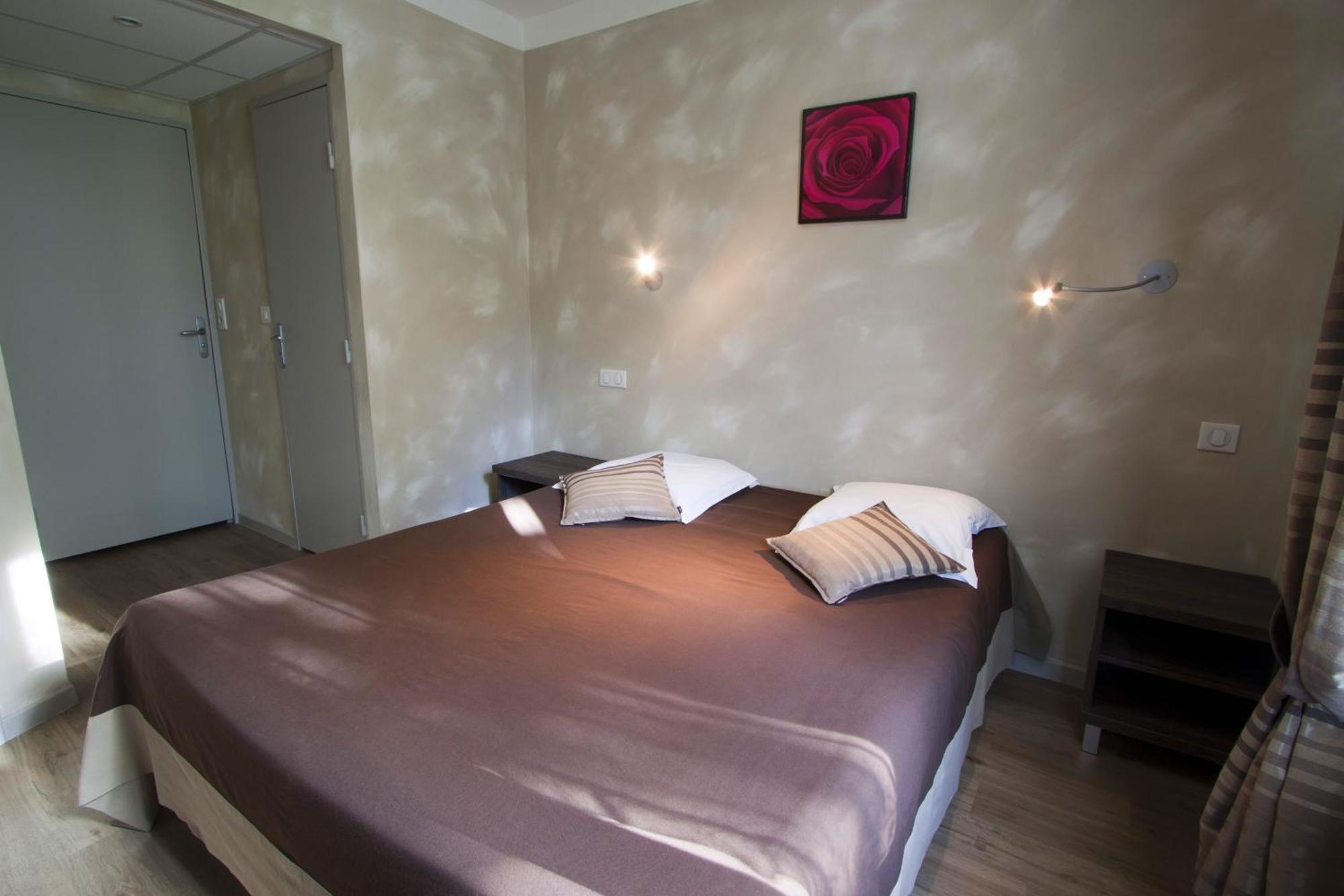 Logis La Residence Le Val-dʼAjol Eksteriør billede