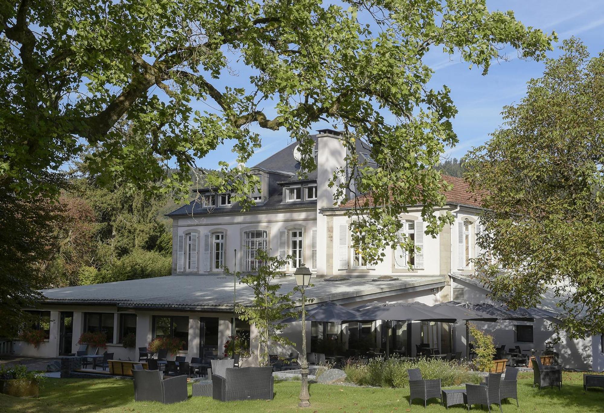 Logis La Residence Le Val-dʼAjol Eksteriør billede