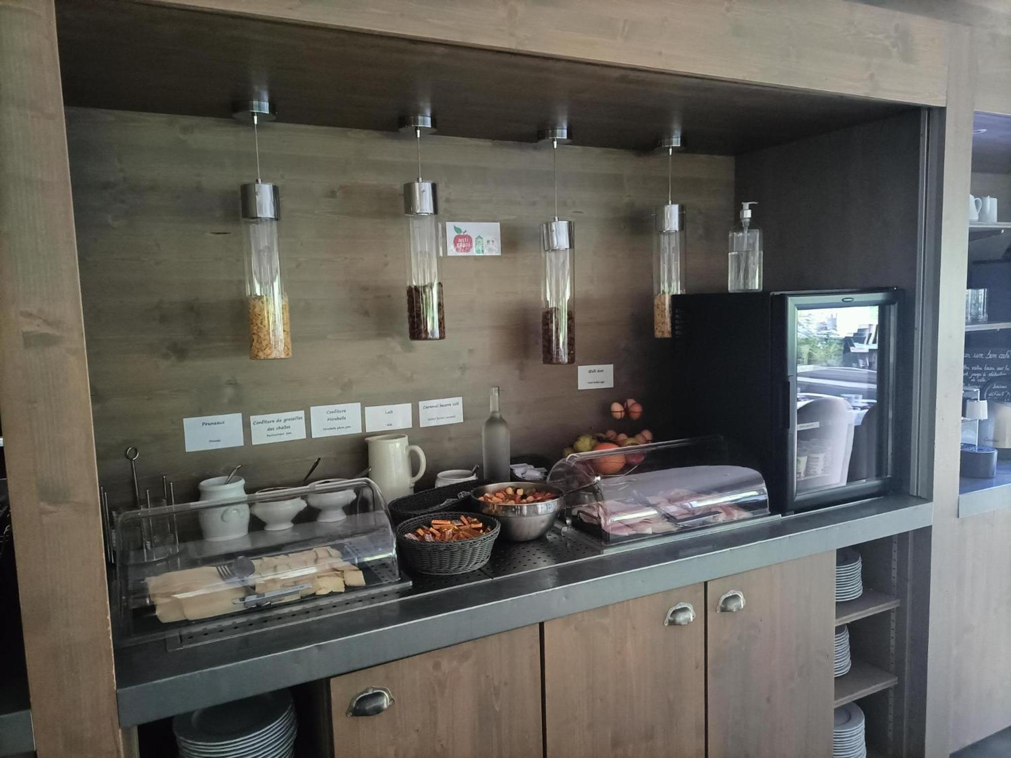 Logis La Residence Le Val-dʼAjol Eksteriør billede