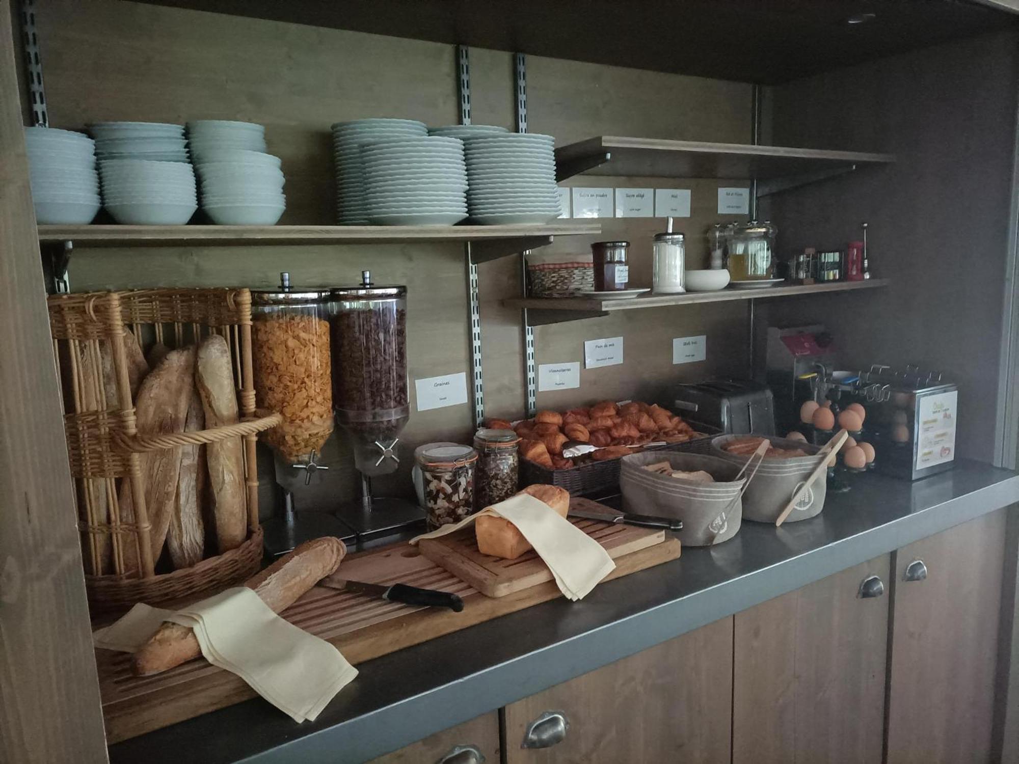 Logis La Residence Le Val-dʼAjol Eksteriør billede