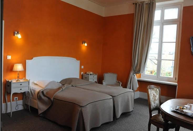 Logis La Residence Le Val-dʼAjol Eksteriør billede